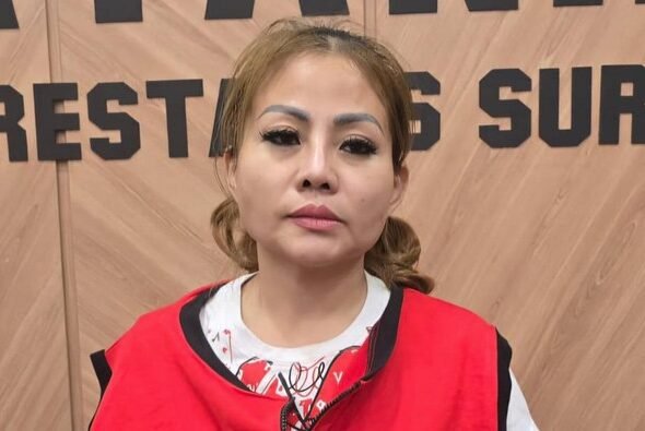 jan-hwa-diana-ditahan-di-polrestabes-surabaya-1746754923033_169